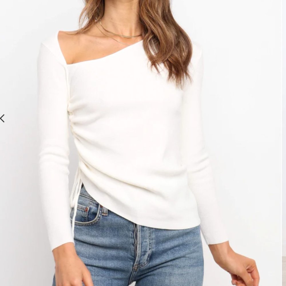 *NWT* Petal + Pup Asymmetrical Ivory top US6